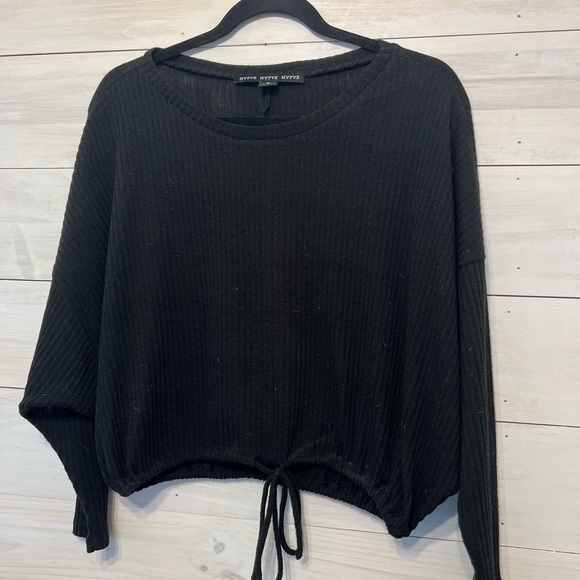 Cropped Ribbed Sweater - Picture 2 of 2
